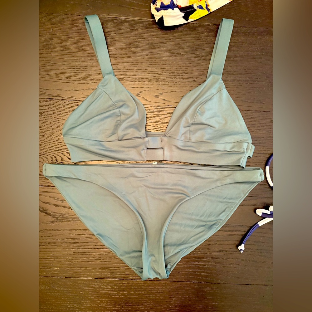 Vitamin A bathing suit Neutra top and Hipster bottom